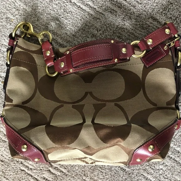 Coach handbag (small/medium) - Picture 1 of 6